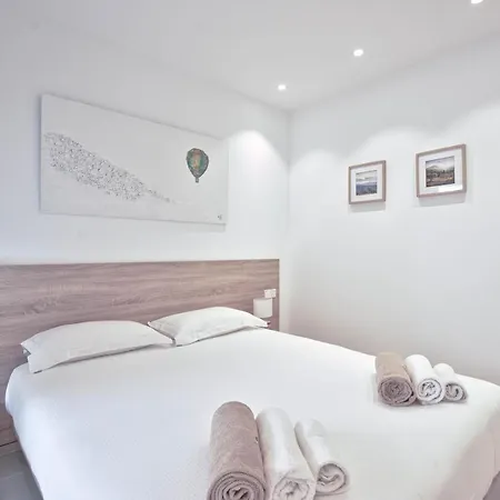 Jardines - Tisaya 1-3 Nature Reserve & Pool View 度假居